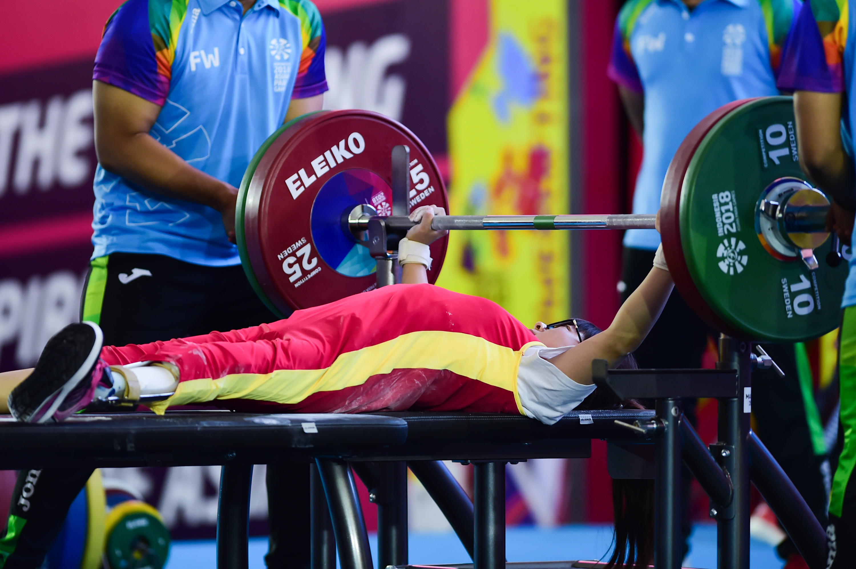 亚残运会|举重选手崔哲夺得中国代表团首金