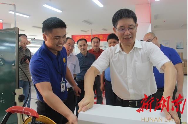 刘事青：营造母亲式服务营商环境 帮助各产业项目做强做优