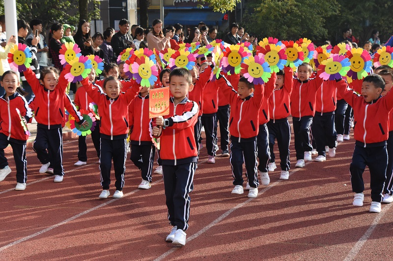 英雄梦自少年始