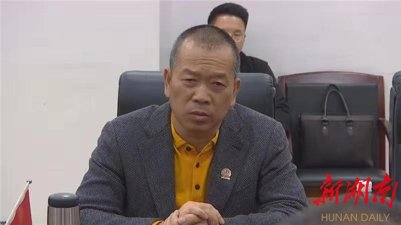 莫汉桃走访看望联谊交友对象
