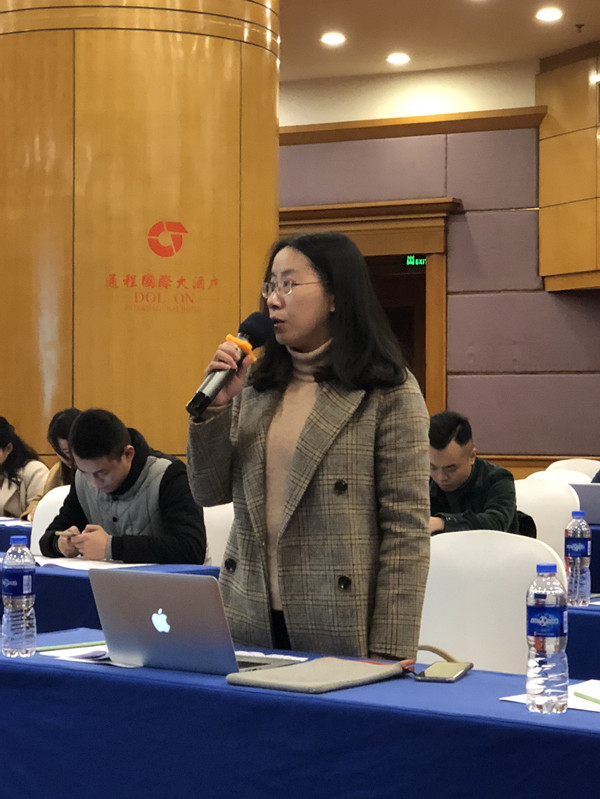 0新湖南客户端12-04 15:32省委改革办协调处处长唐超雄答记者问.