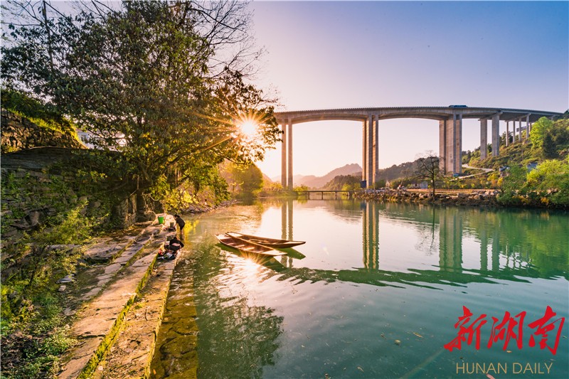 吉首荣获全国森林旅游示范县称号