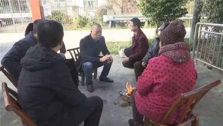 莫汉桃：用实际行动精准解决贫困群众实际困难