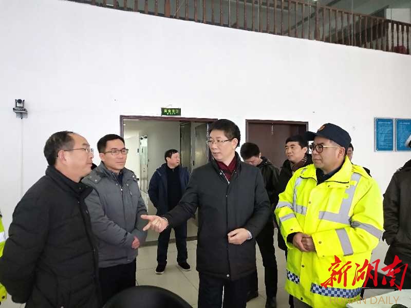 邵阳：坚决打赢抗冰防冻安保战役