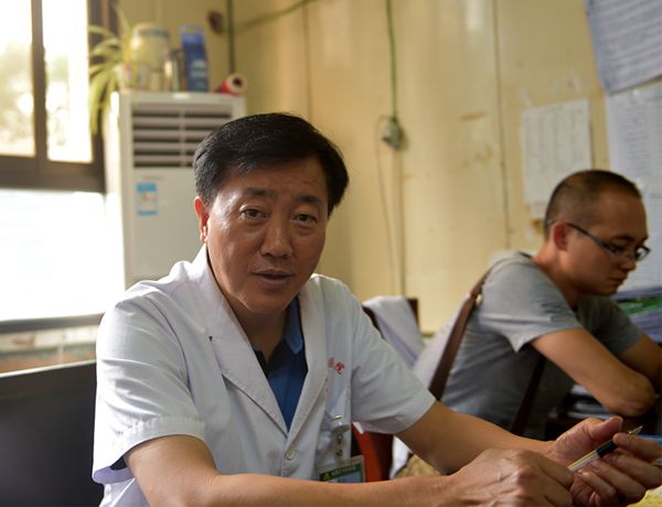 湖湘名医（54）张良圣 |  “坐诊院长”是良医