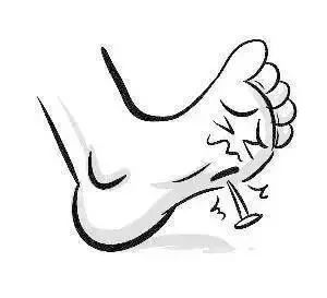 被鱼刺扎一下,有人截肢,有人住院!忙年货尤须注意