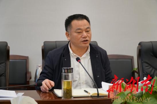 岳阳楼区开展大货车限行专项整治行动