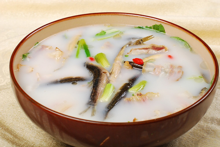 慢性胃炎有"救"了,这三种食疗方坚持吃,赶走老胃病!