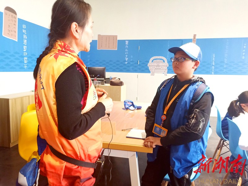 “泛舟”简牍历史长河探寻“古人智慧”