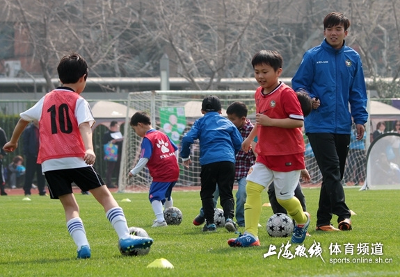 C罗的青训教练  在中国草根俱乐部执教