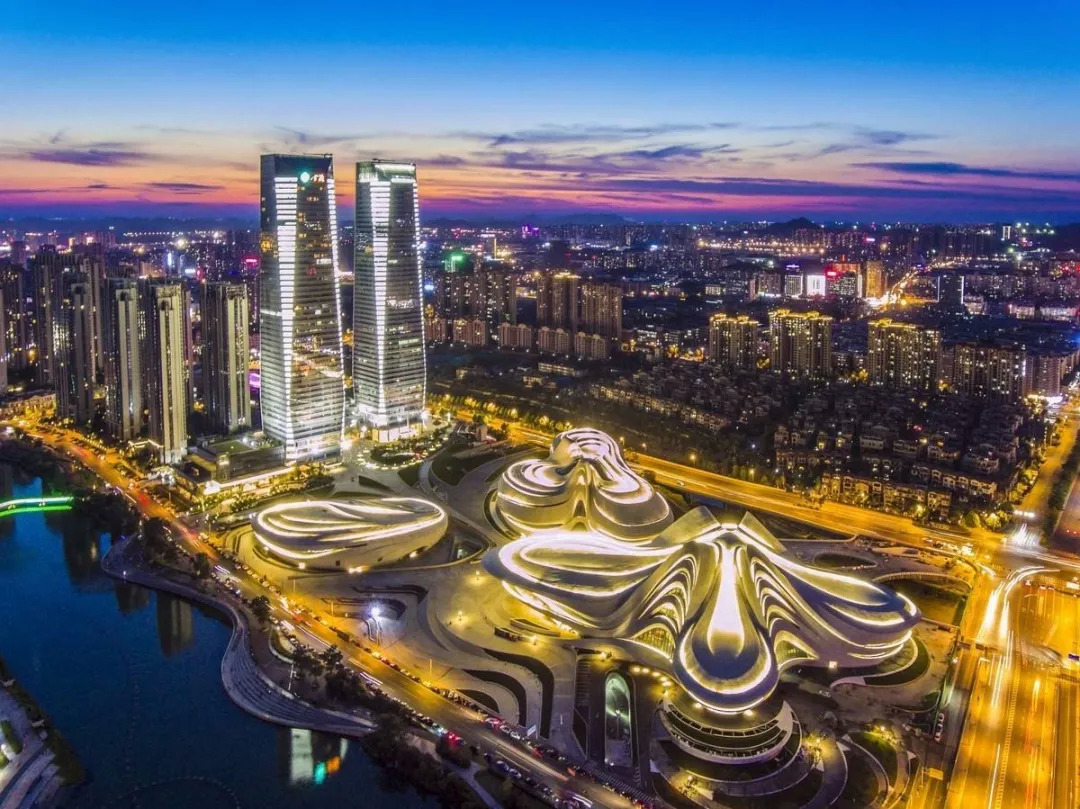 《新湘评论》辛湘言:新湖南 正青春