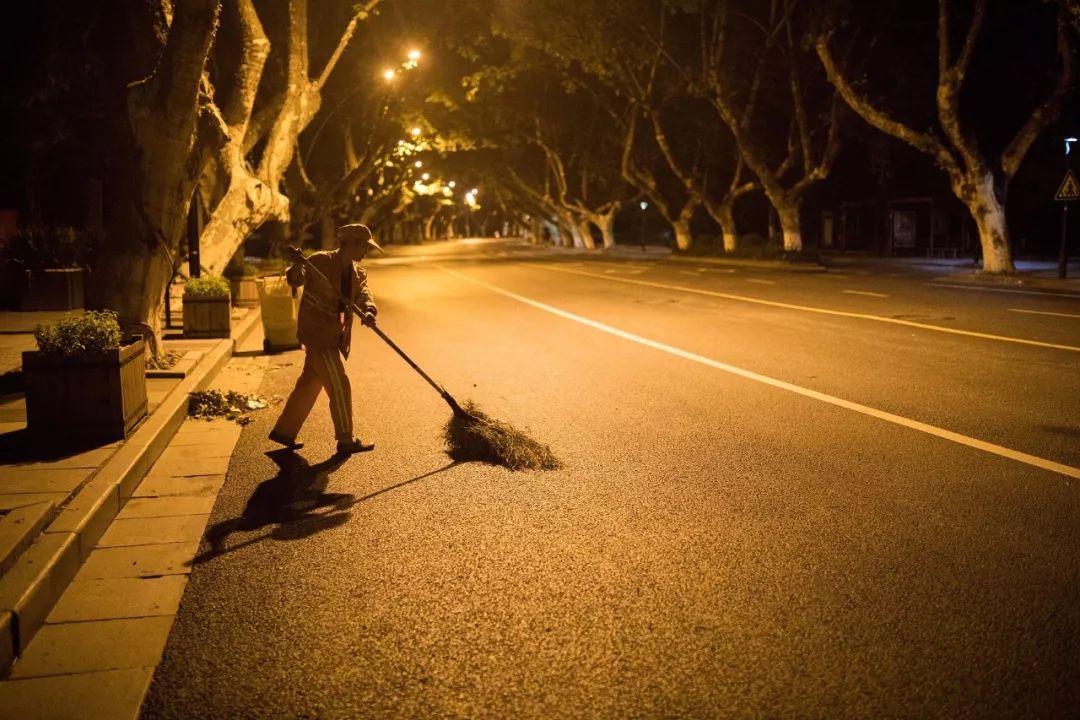 你见过凌晨四点钟的城市吗?