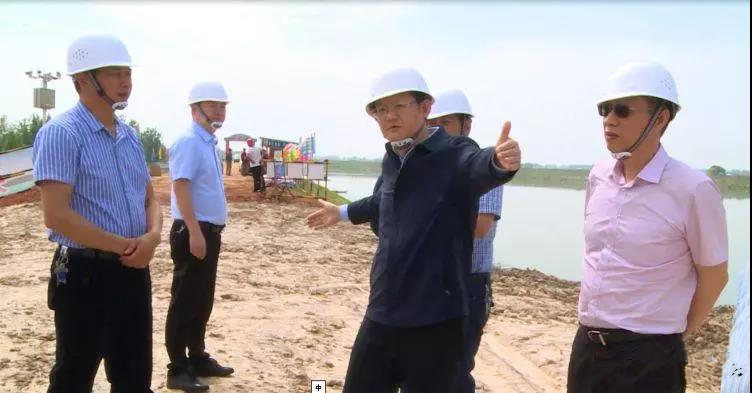 杨昶调研河湖连通工程、蔬菜节筹备等工作