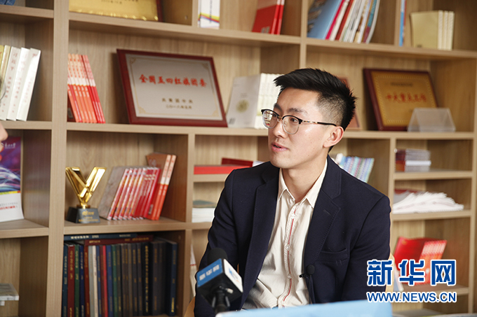【青春的故事】"钢铁人"是怎样炼成的? - 看点 - 华声在线