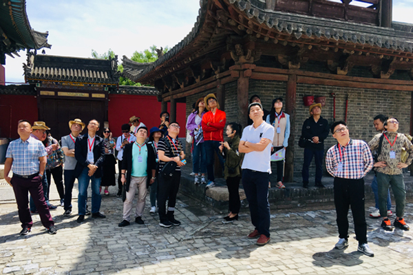 全国媒体记者探访屹立千年的应县木塔