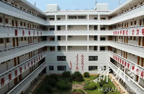 教育|喜讯!永州职院入选全国百强