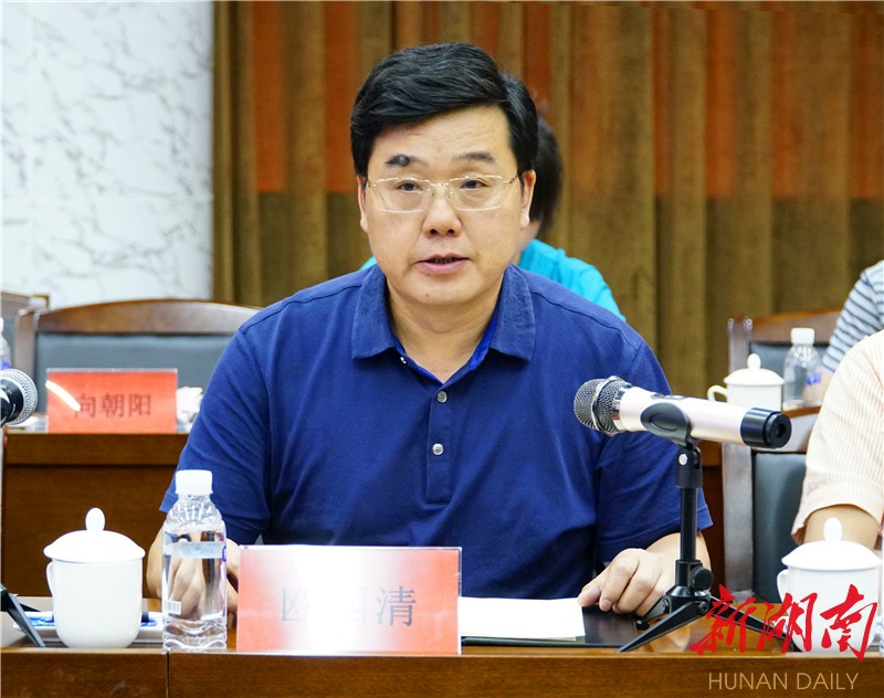 刘世树贯彻落实新发展理念推动湘西文化旅游产业高质量发展