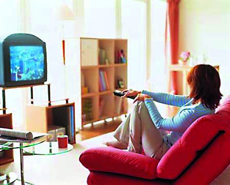 最新研究：在电视机前睡着有可能增加肥胖风险