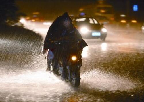 紧急预警！南方入汛以来最大面雨量降水过程即将来袭！