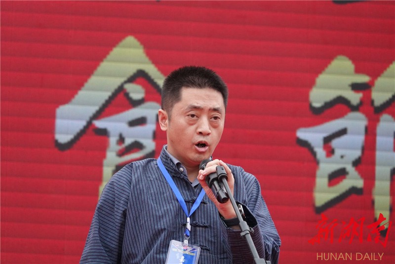 直播凤凰六月六禾库苗歌会暨帐篷美食节