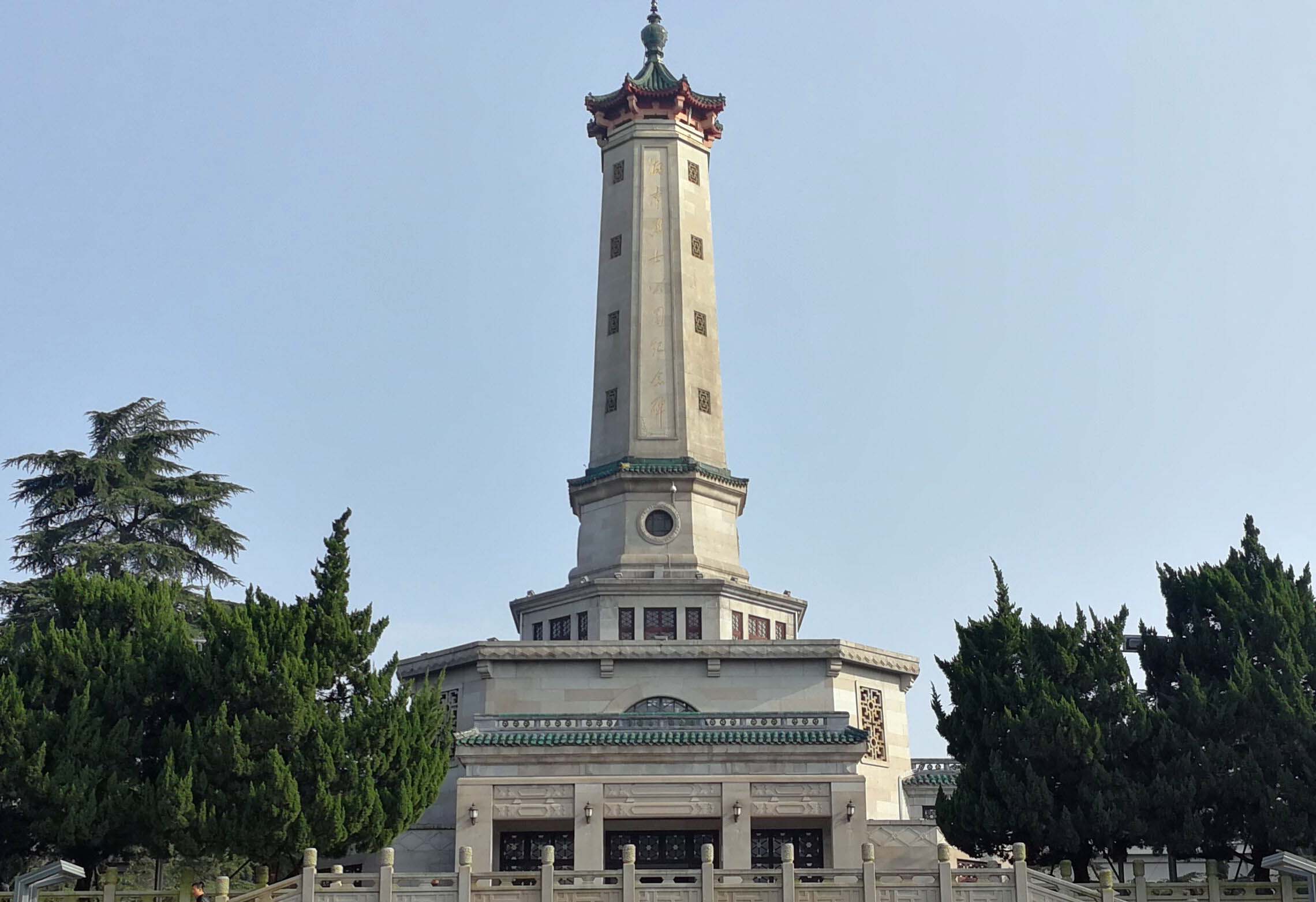 长沙烈士公园烈士纪念塔8月20日至9月25日闭馆,将进行铭文箔金维护