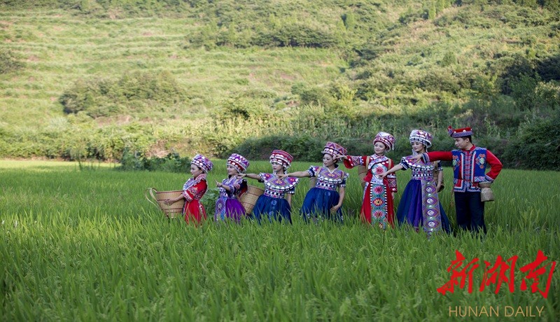 泸溪县红岩村乡村旅游公益大使 助力精准扶贫