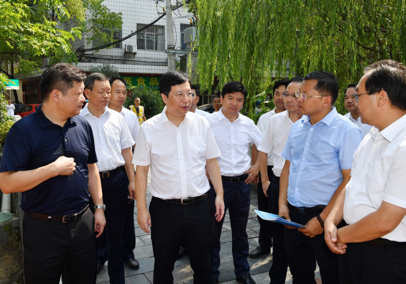 胡衡华调研沩水河流域综合治理工作时强调 兑现庄严承诺切实治理好沩水河