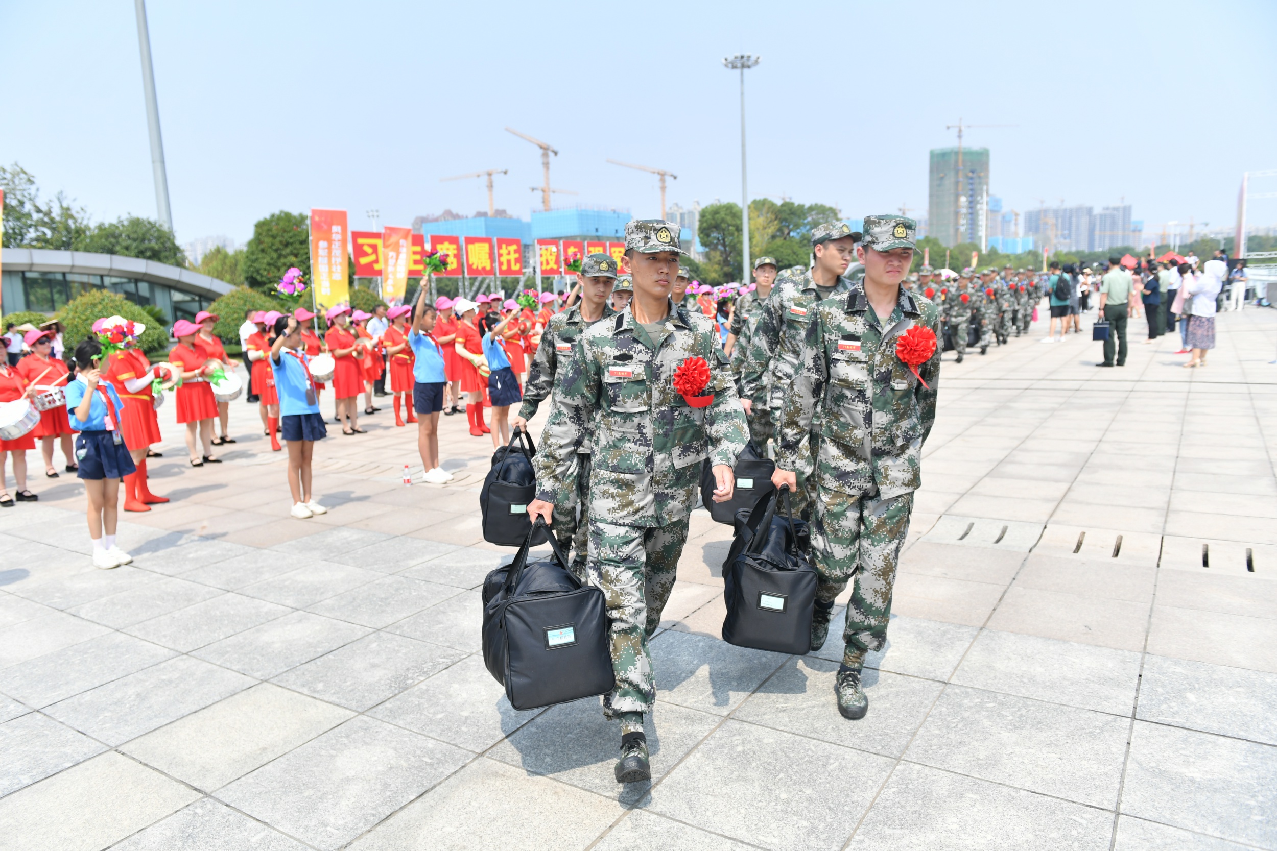 2019年湖南省欢送新兵入伍仪式在长举行