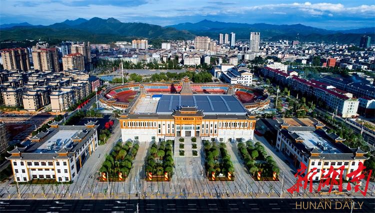 壮丽70年 奋斗新时代丨靖州:筑梦前行画卷美