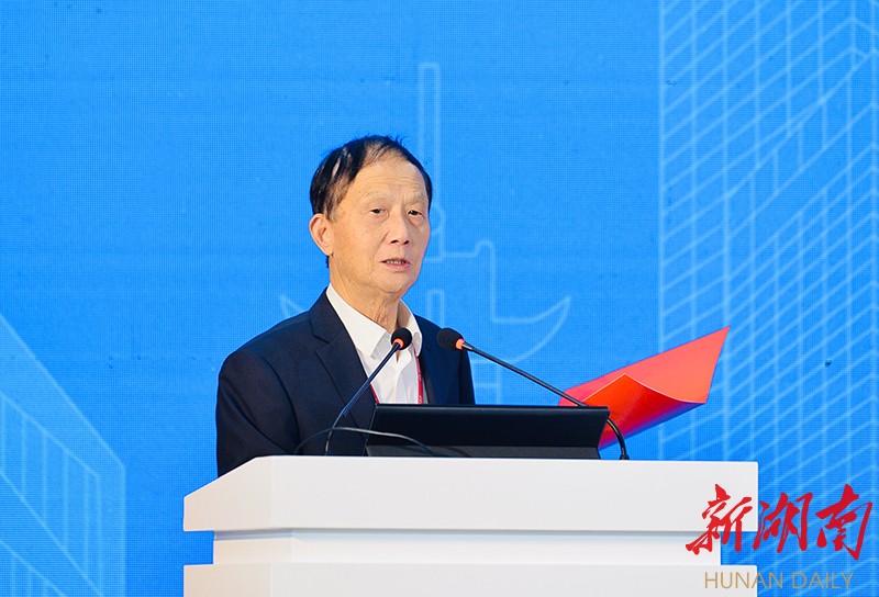 大咖访谈中国工程院院士刘友梅智能和绿色是轨道交通未来的发展方向