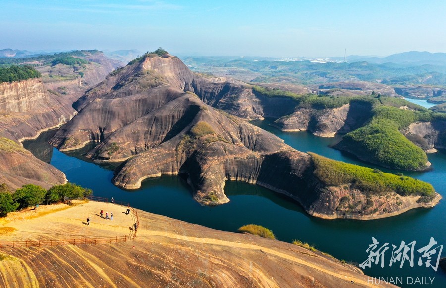 丹霞地貌美如画 新湖南www.hunanabc.com