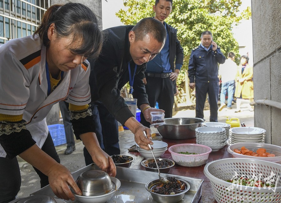“阳光厨房”守护食品安全 新湖南www.hunanabc.com