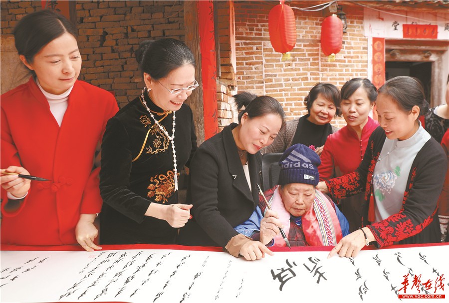 传承女书文化 - 焦点图 - 湖南在线