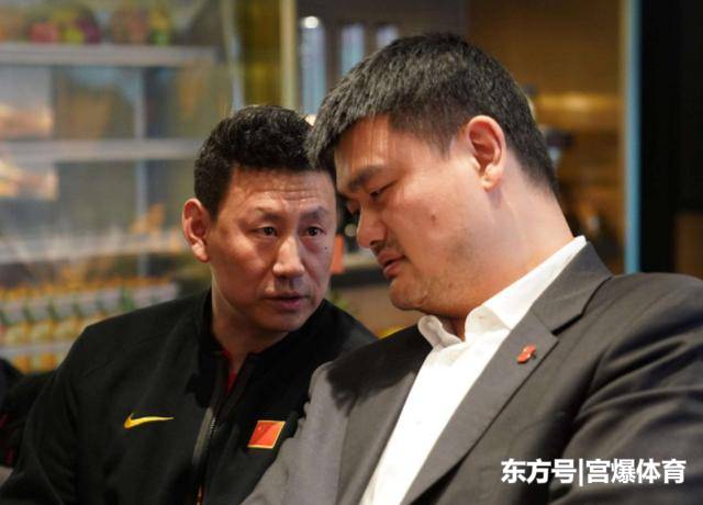锋”回路转 放眼未来——专访中国男篮主教练杜锋