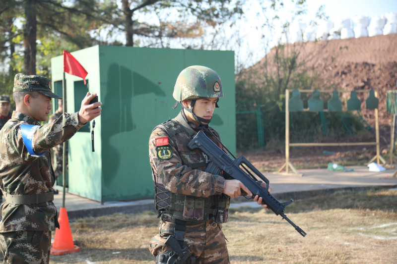 视频丨开枪!第一视角看本能反应射击