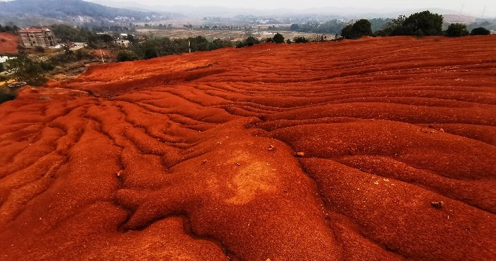 常宁红土地