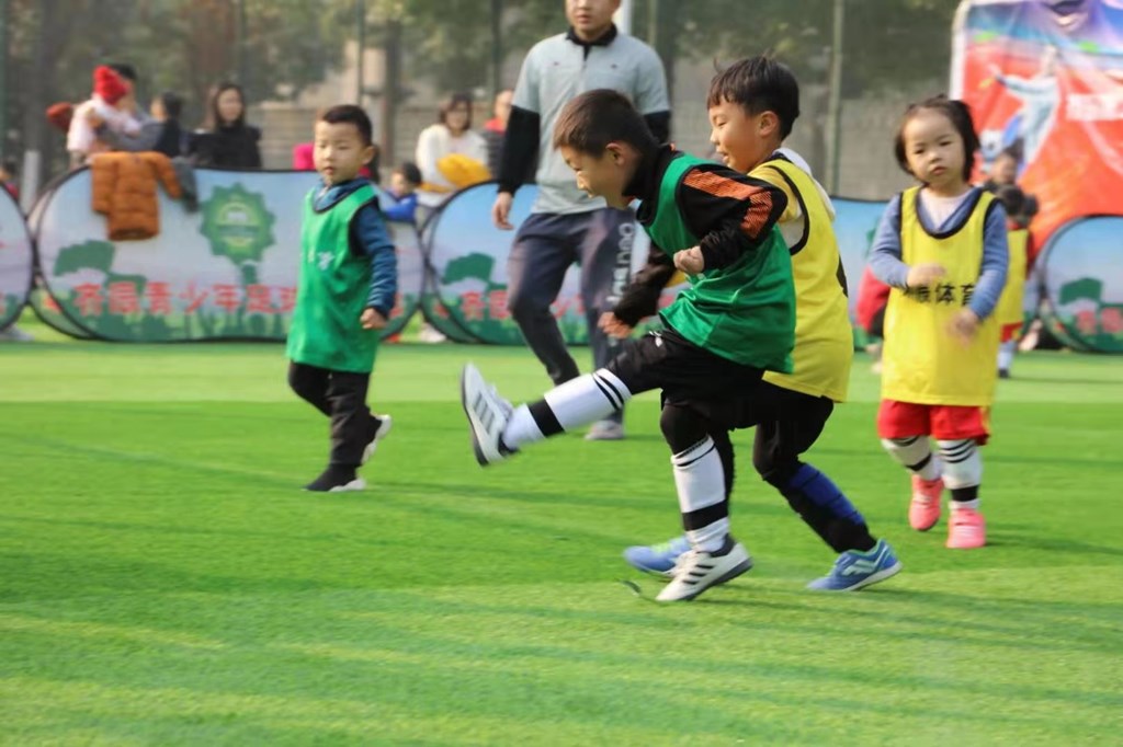 2019长沙县第二届“齐辰杯”幼儿足球趣味赛举行