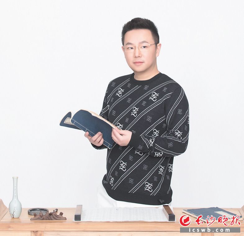 以小见大,湖南伢子深情写澳门