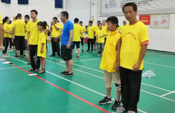 冷水滩：社工关爱残疾人 送轮椅上门暖人心