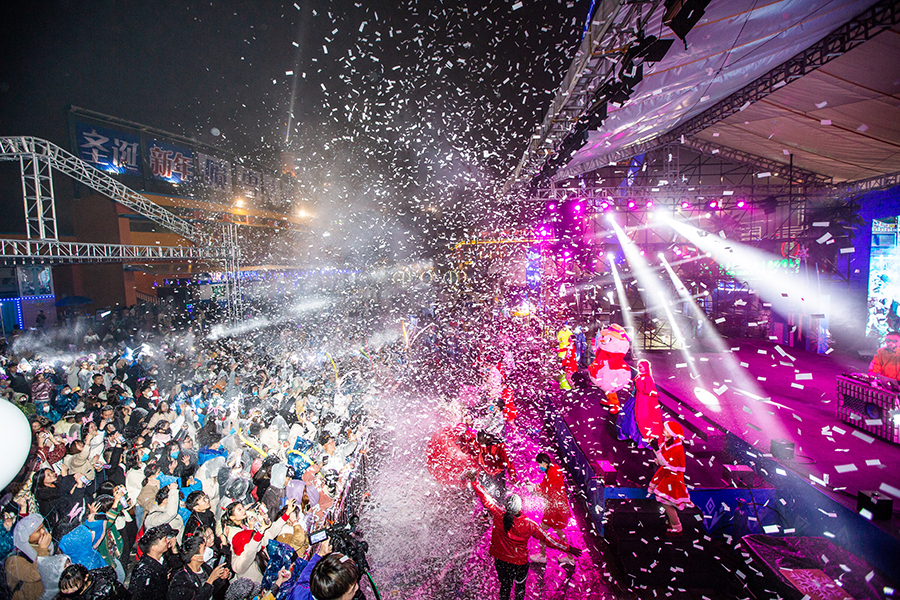 60米高灯塔跨年灯光秀,长沙打造最梦幻零点跨年夜