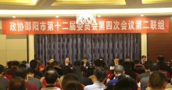刘事青参加市政协第二联组讨论：决策支出工作紧扣“三首” 原则 全力以赴干产业补短板惠民生