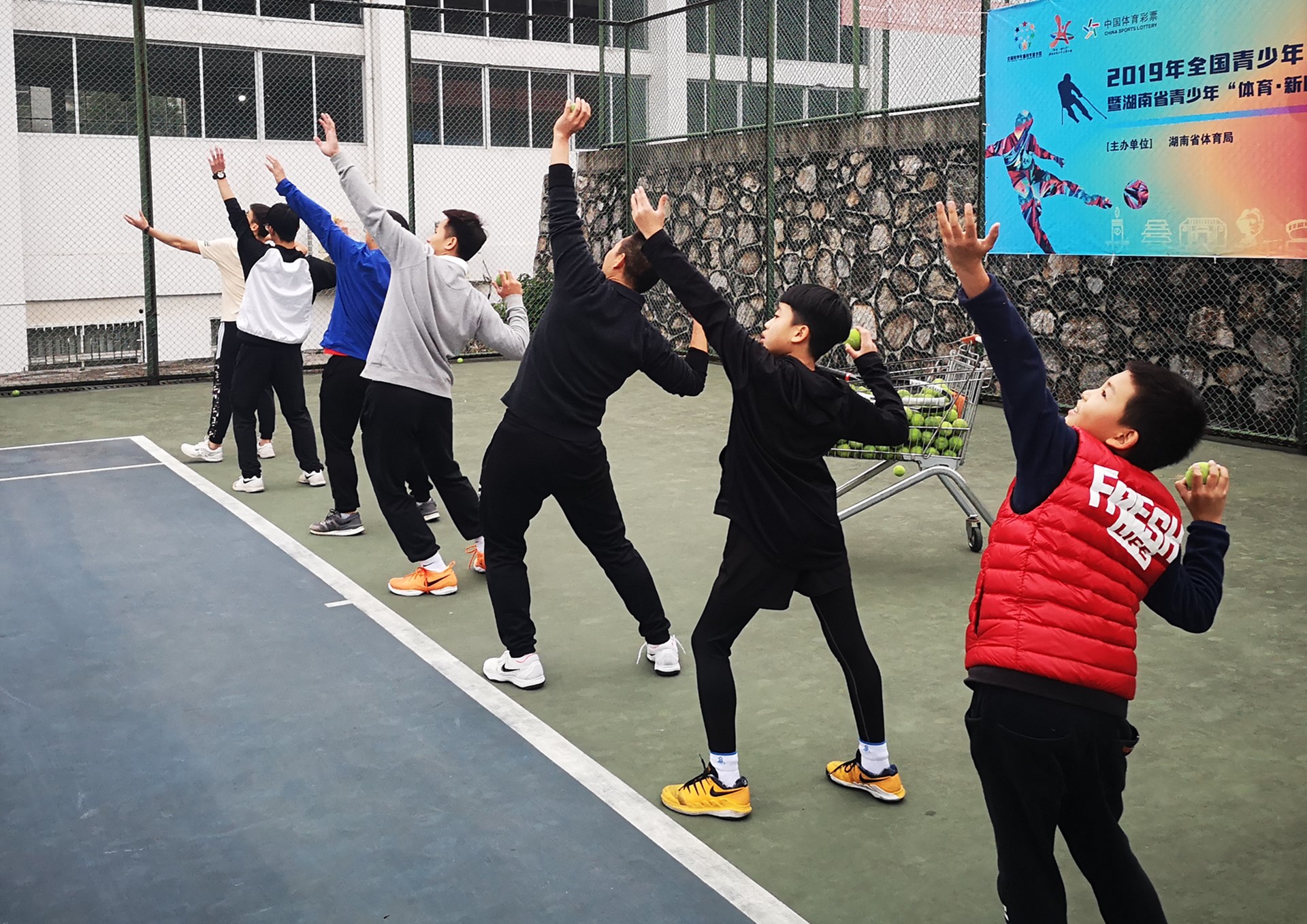 我省青少年“体育·新时代”郴州网球冬令营闭营