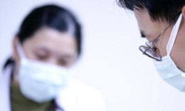 是否所有發(fā)熱咳嗽病人均應到大醫(yī)院看病？