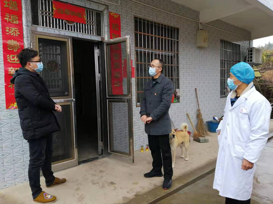 大义镇：群众按需“点单” 党员跑腿“代购”