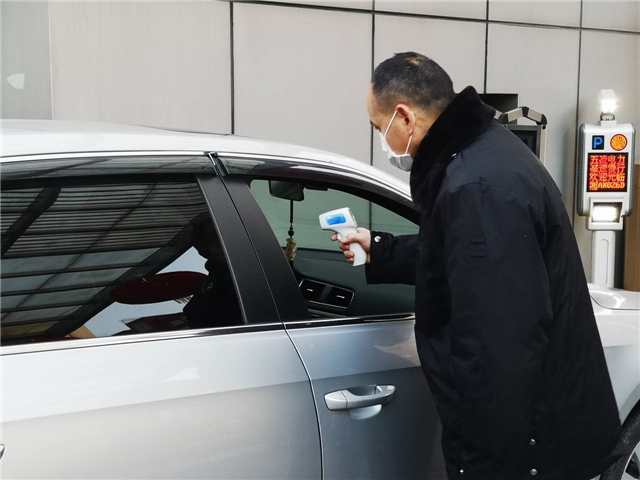 直击省会长沙：防疫复工两不误