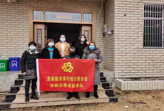 韶山市清溪镇：共同战“疫” 她们不缺席