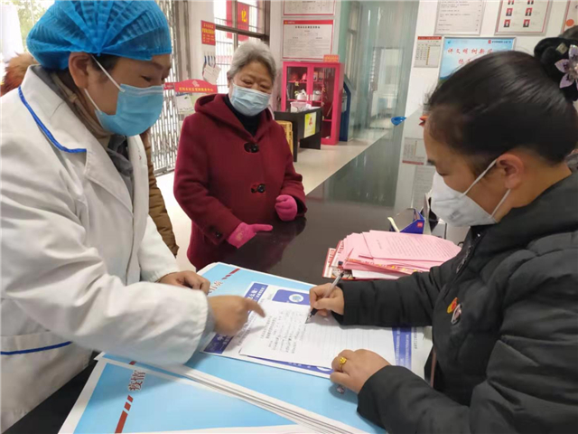 大码头街道社区卫生服务中心进社区发放健康知识资料 大码头街道社区卫生服务中心进社区发放健康知识资料