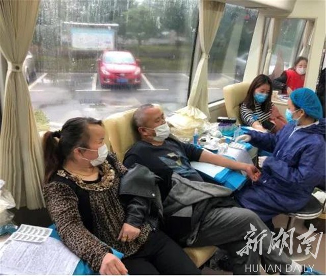 韶山乡党员干部积极献血 助力血库供应