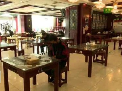 湖南餐饮行业有序复工营业 外卖为主，堂食限一桌一人