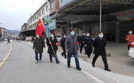 东湖圩镇：防疫禁毒两手抓 一心一意为民安